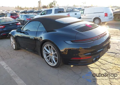2021 Porsche 911 Carrera 4 /Carrera z USA, uszkodzony, nr VIN WP0CA2A93MS239717